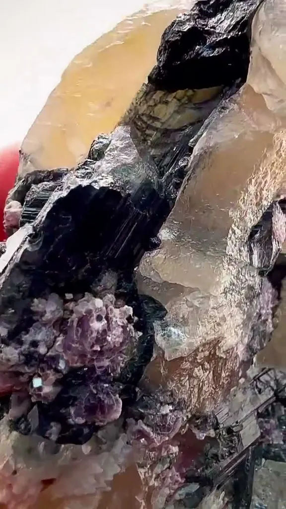 SMOKY Citrine Quartz LOADED WITH Tourmaline - image 3