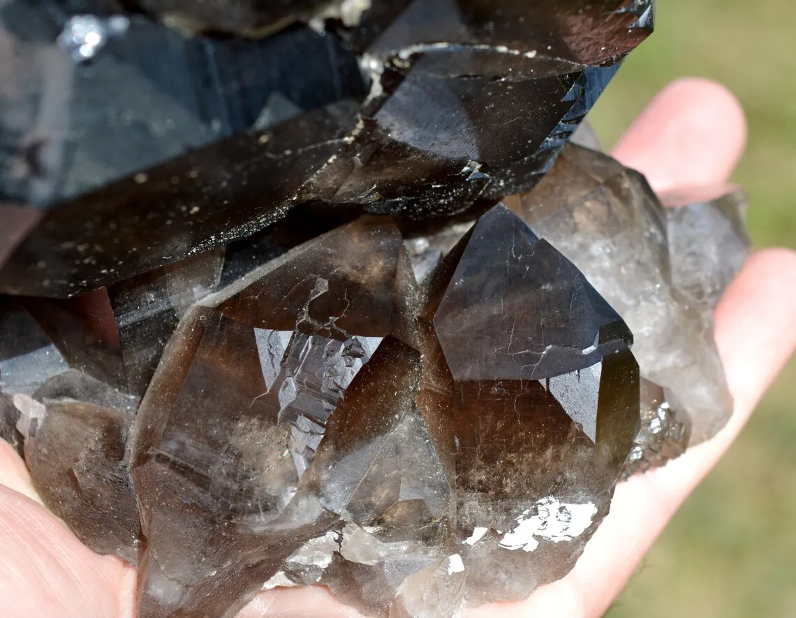 Smoky Quartz 1288 grams - Mont Blanc Massif, Auvergne-Rhône-Alpes, France - image 10