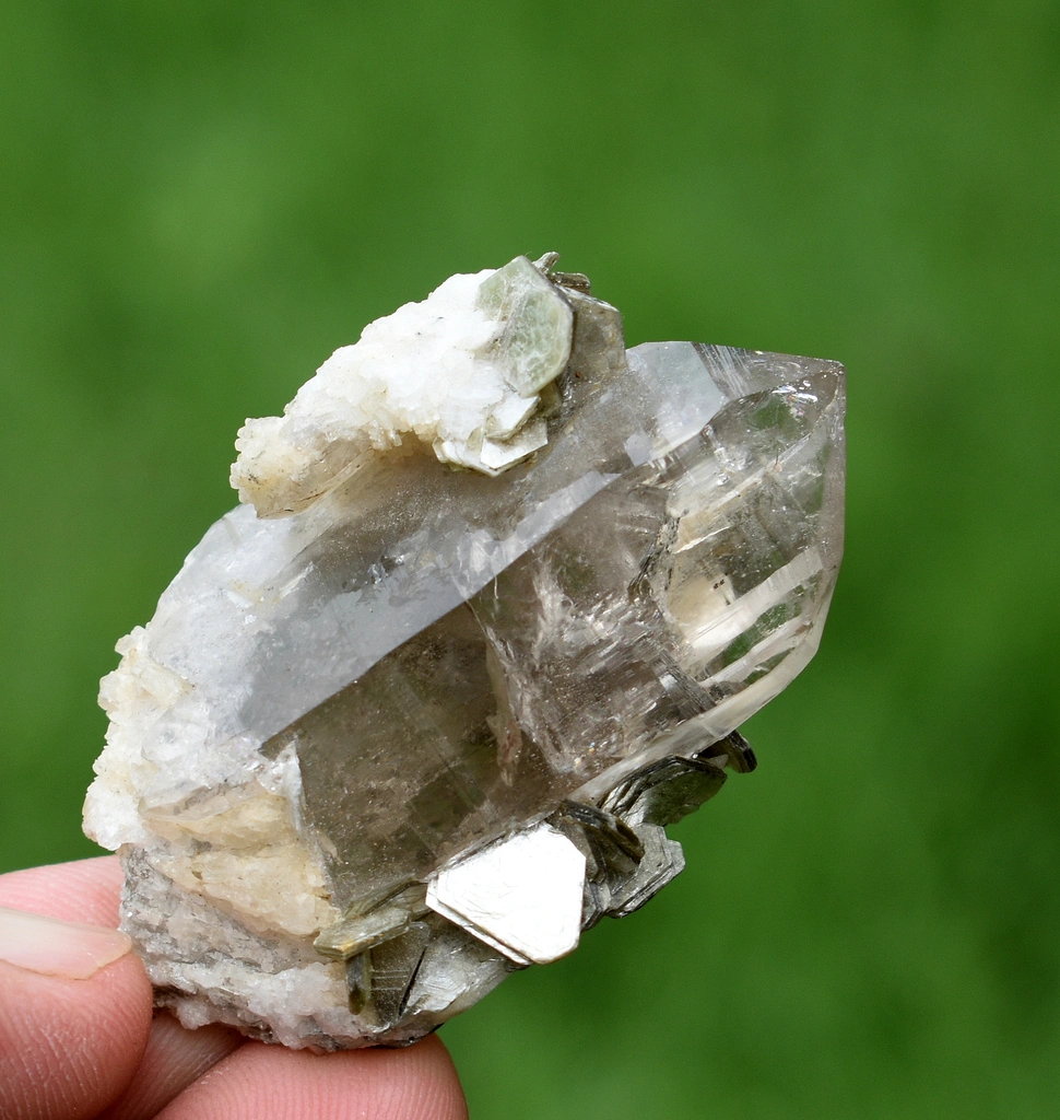Smoky quartz image