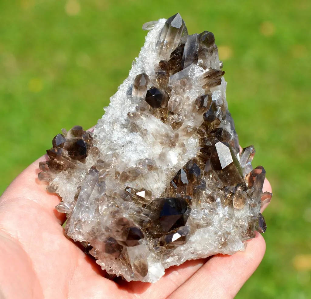 Smoky Quartz 262 grams - Mt Ida, Montgomery County, Arkansas, USA - image 1