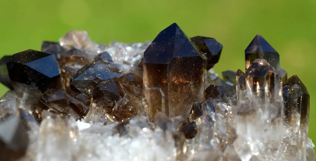 Smoky Quartz 262 grams - Mt Ida, Montgomery County, Arkansas, USA - image 4