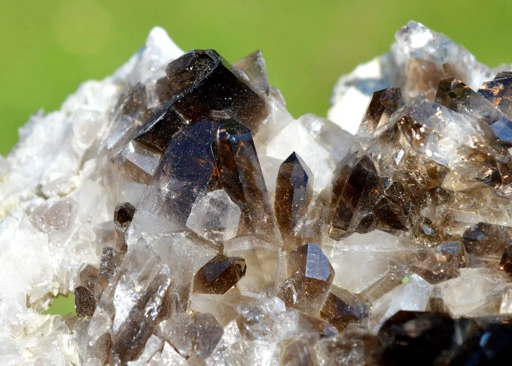 Smoky Quartz 265 grams - Mt Ida, Montgomery County, Arkansas, USA - image 3