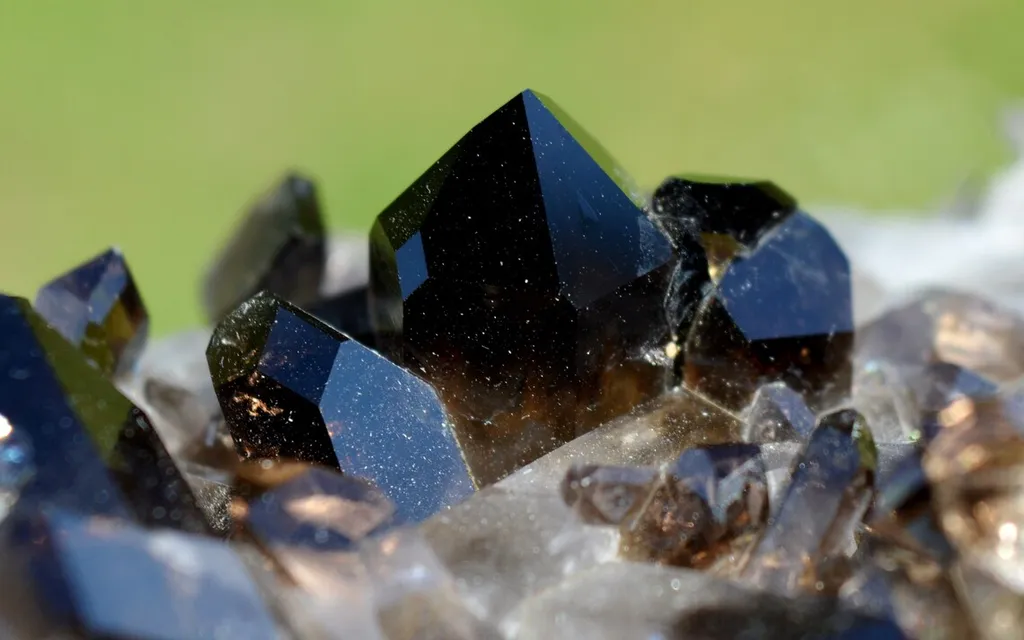 Smoky Quartz 265 grams - Mt Ida, Montgomery County, Arkansas, USA - image 5