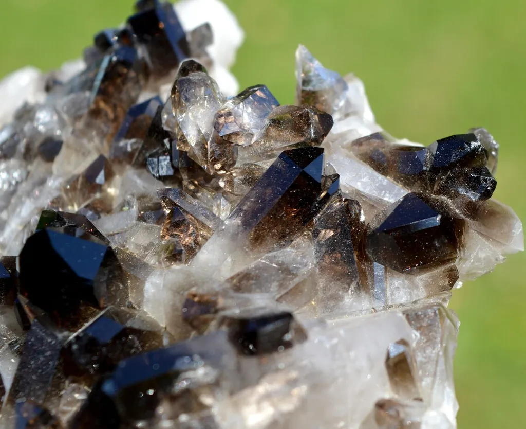 Smoky Quartz 265 grams - Mt Ida, Montgomery County, Arkansas, USA - image 4