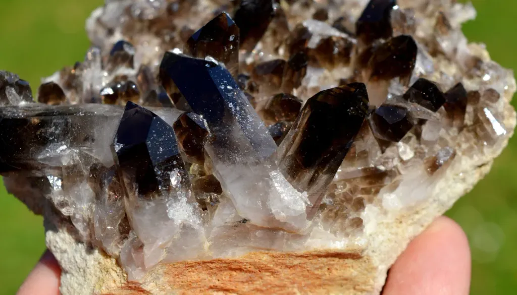 Smoky Quartz 301 gram - Mt Ida, Montgomery County, Arkansas, USA - image 2