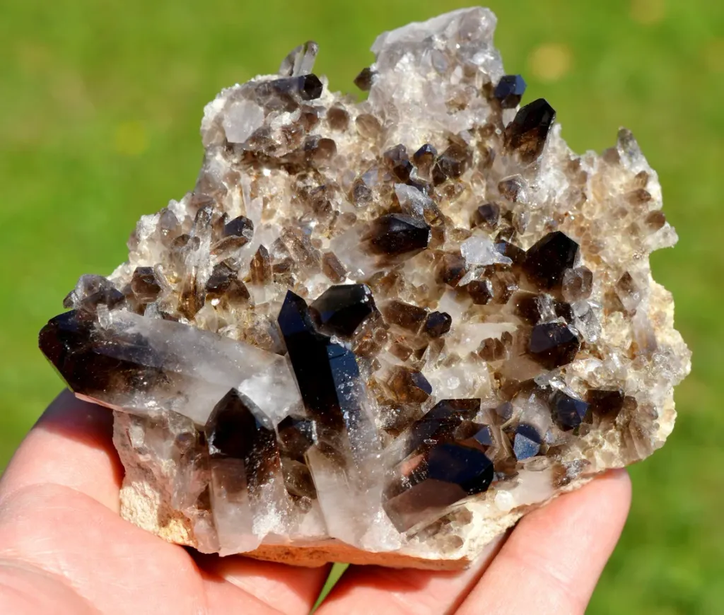 Smoky Quartz 301 gram - Mt Ida, Montgomery County, Arkansas, USA image