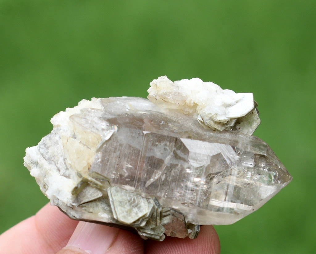 Smoky quartz - image 3