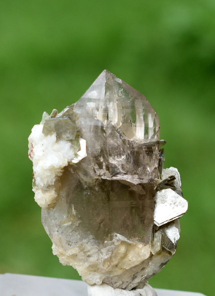 Smoky quartz - image 5