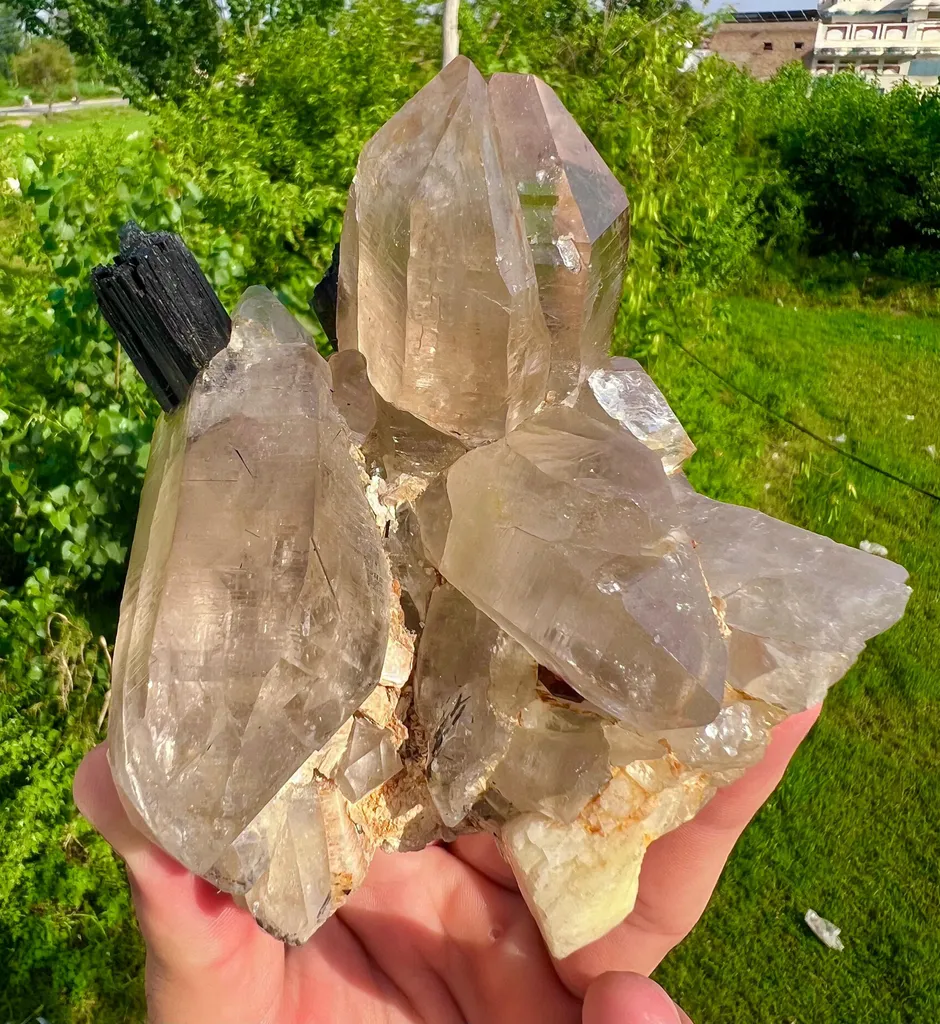 Smoky quartz - image 3
