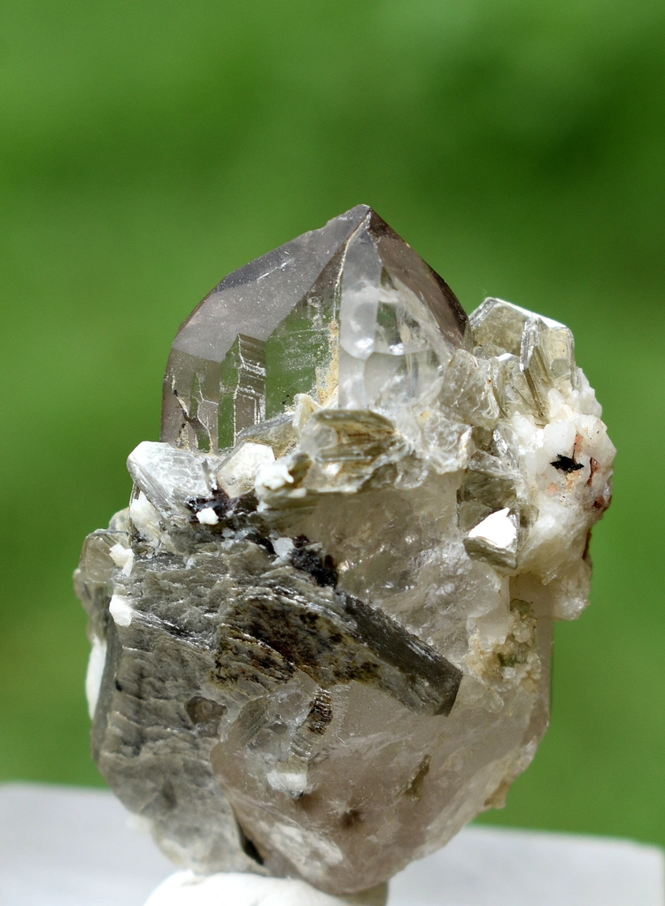 Smoky quartz - image 9