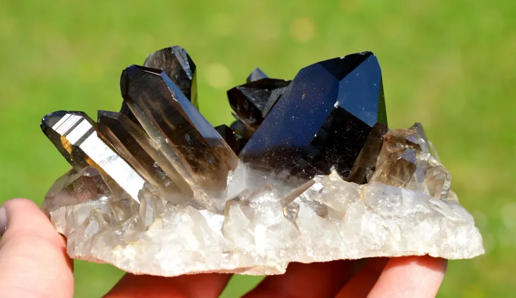 Smoky Quartz 583 grams - Mt Ida, Montgomery County, Arkansas, USA - image 2