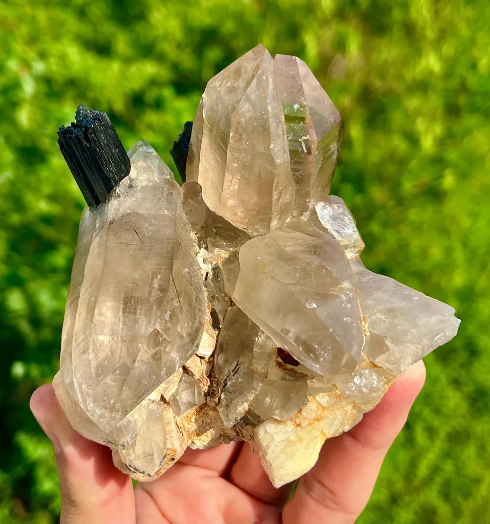 Smoky quartz image