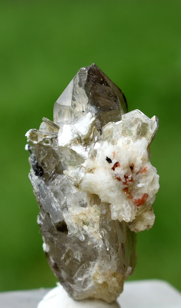 Smoky quartz - image 8