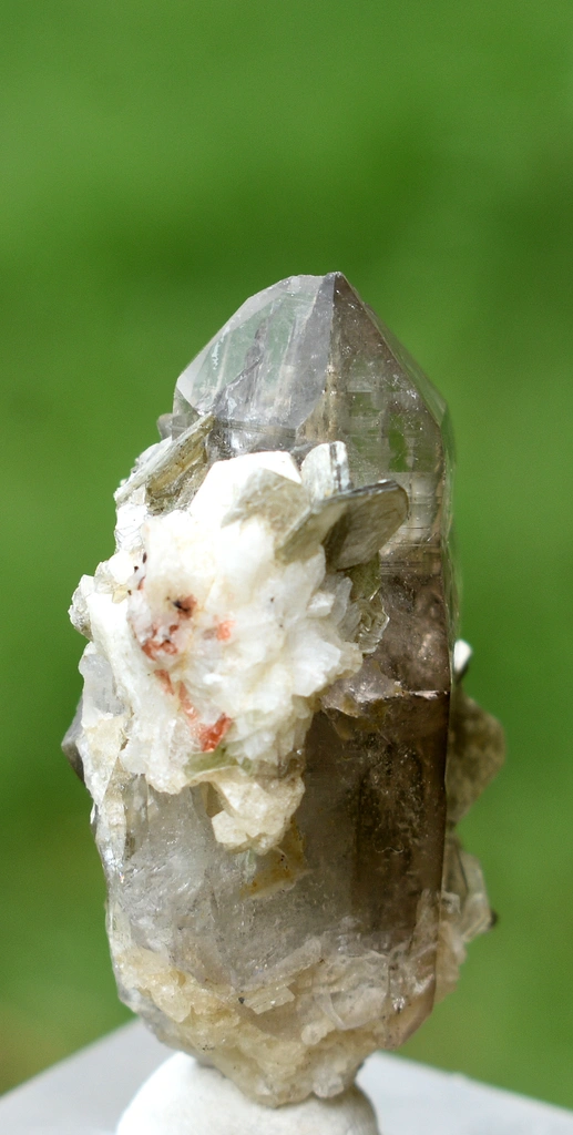 Smoky quartz - image 7