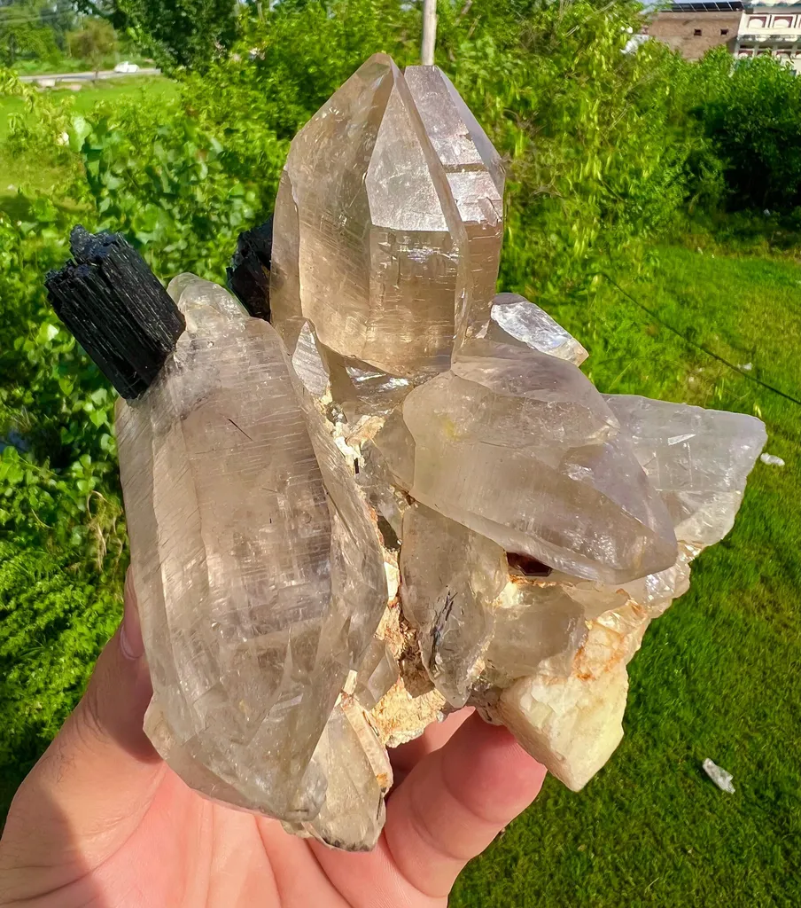 Smoky quartz - image 4