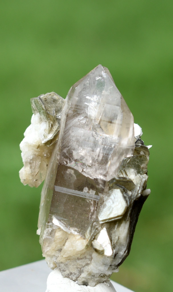 Smoky quartz - image 6