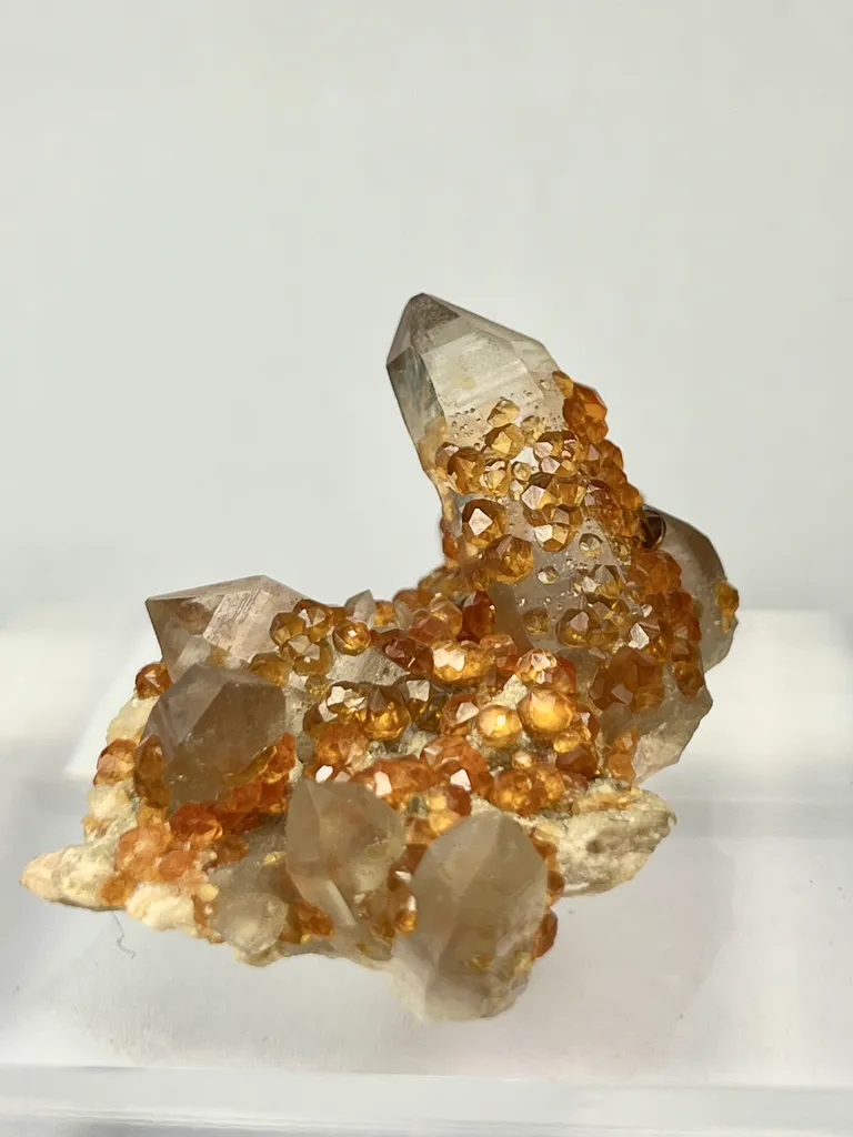 Smoky quartz from China, Fujian, Yunxiao Co., Tongbei, Wushan Spessartine Mine image