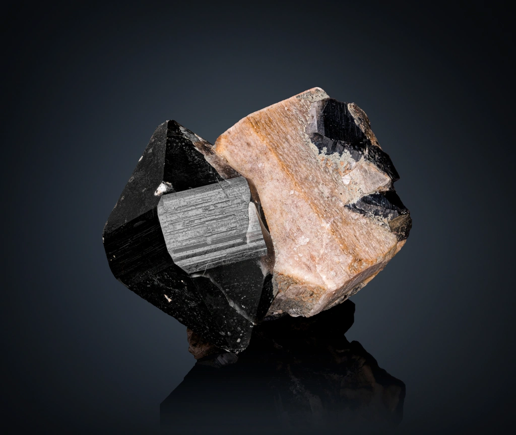 Smoky quartz from Khoroshiv Raion (Volodarsk-Volynskii), Zhytomyr Oblast, Ukraine image