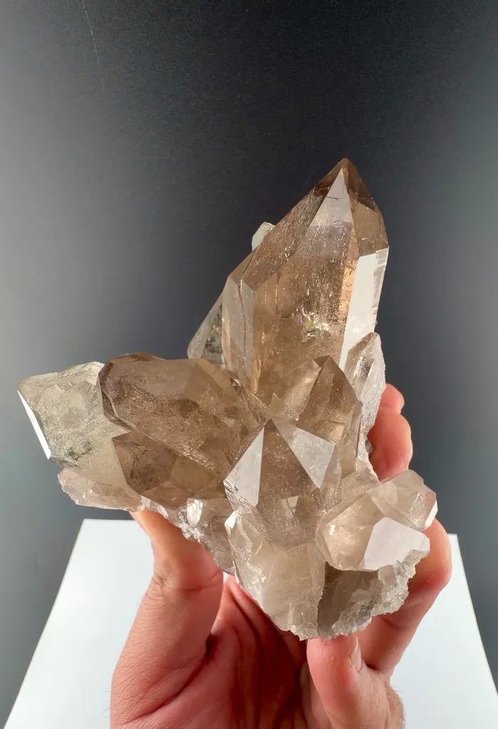 Smoky quartz from Pakistan - image 4