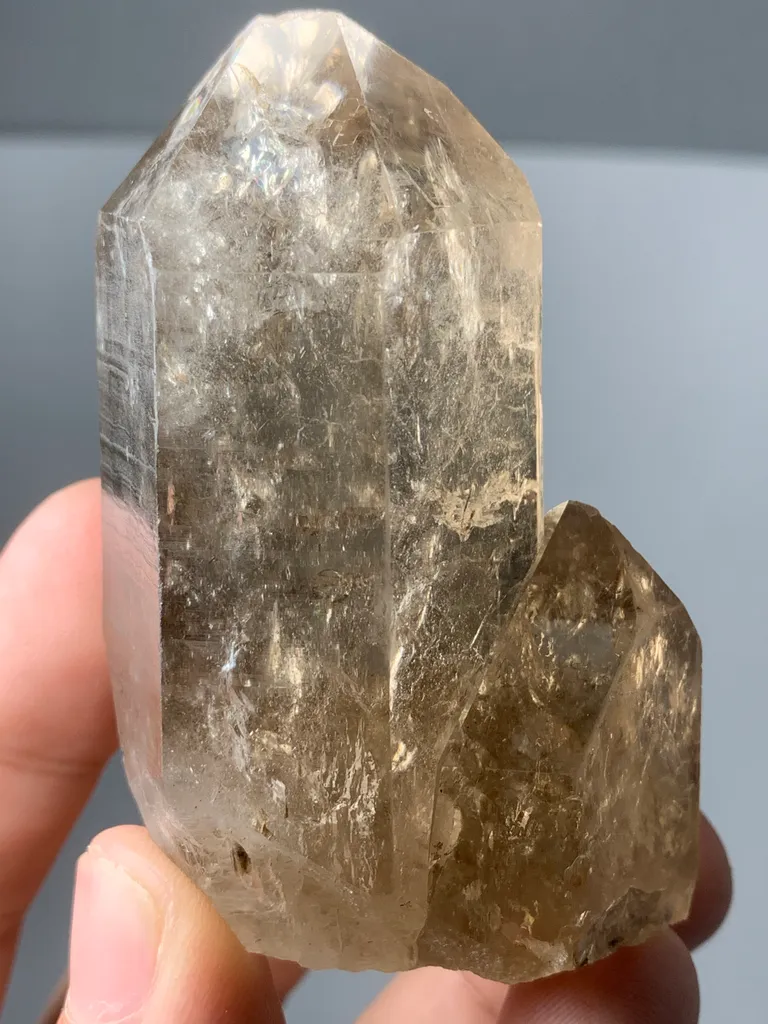 Smoky quartz from Pakistan - image 3