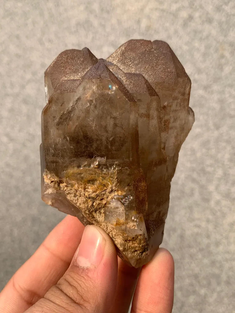 Smoky quartz from Pakistan - image 4