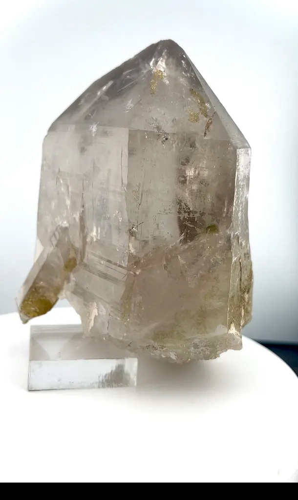 Smoky quartz from Pakistan - image 7