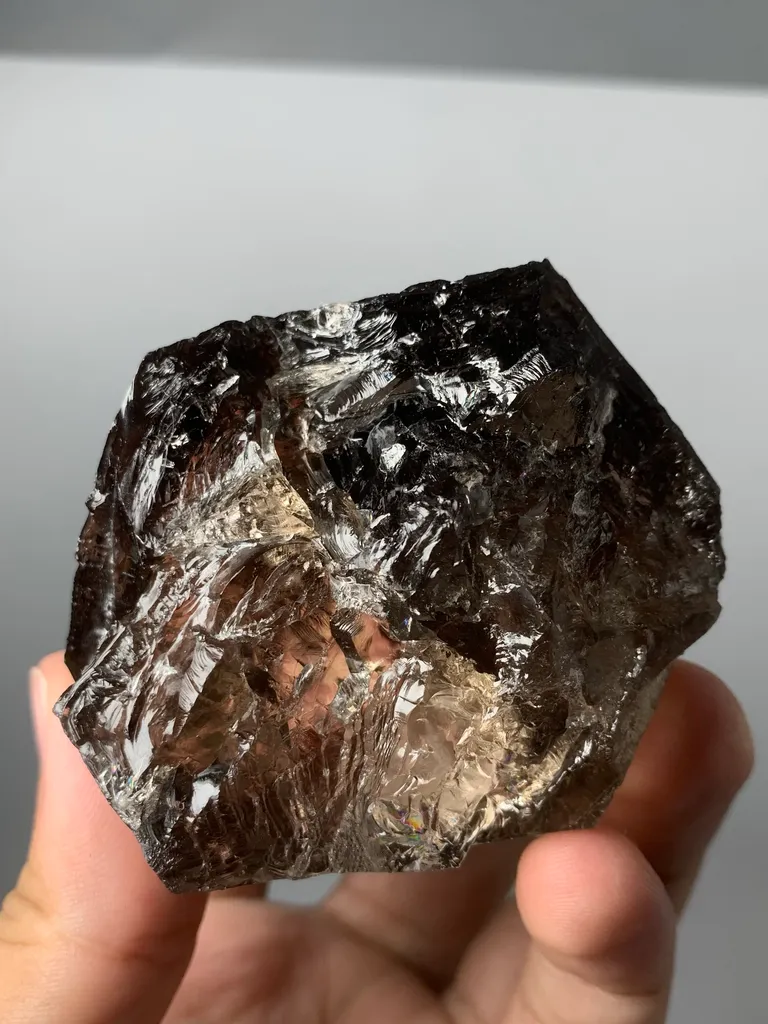 Smoky quartz from Pakistan - image 6