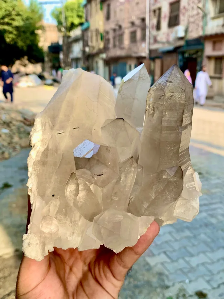 Smoky quartz from Skardu District, Gilgit-Baltistan, Pakistan - image 6