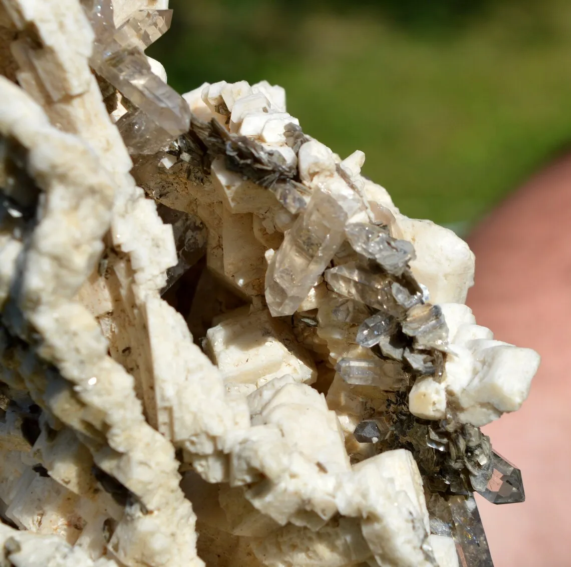 Smoky Quartz & Orthoclase Muscovite 1840 grams - Linópolis, Minas Gerais, Brazil - image 9