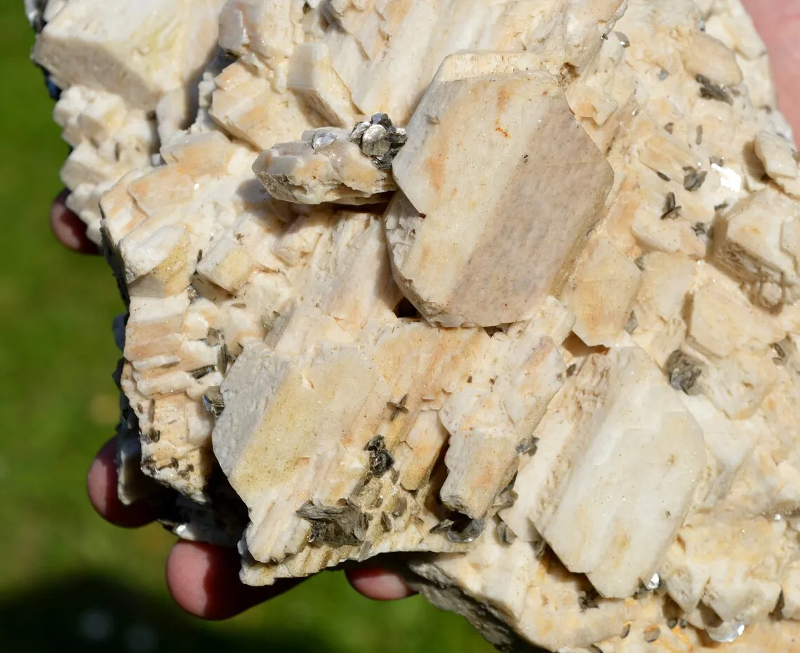 Smoky Quartz & Orthoclase Muscovite 1840 grams - Linópolis, Minas Gerais, Brazil - image 10