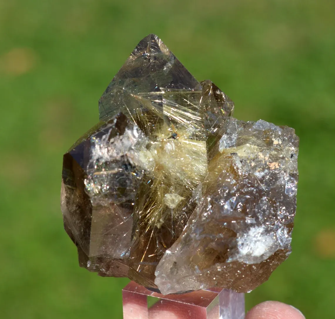 Smoky Quartz & Rutile 102 grams - Novo Horizonte, Bahia, Brazil - image 2