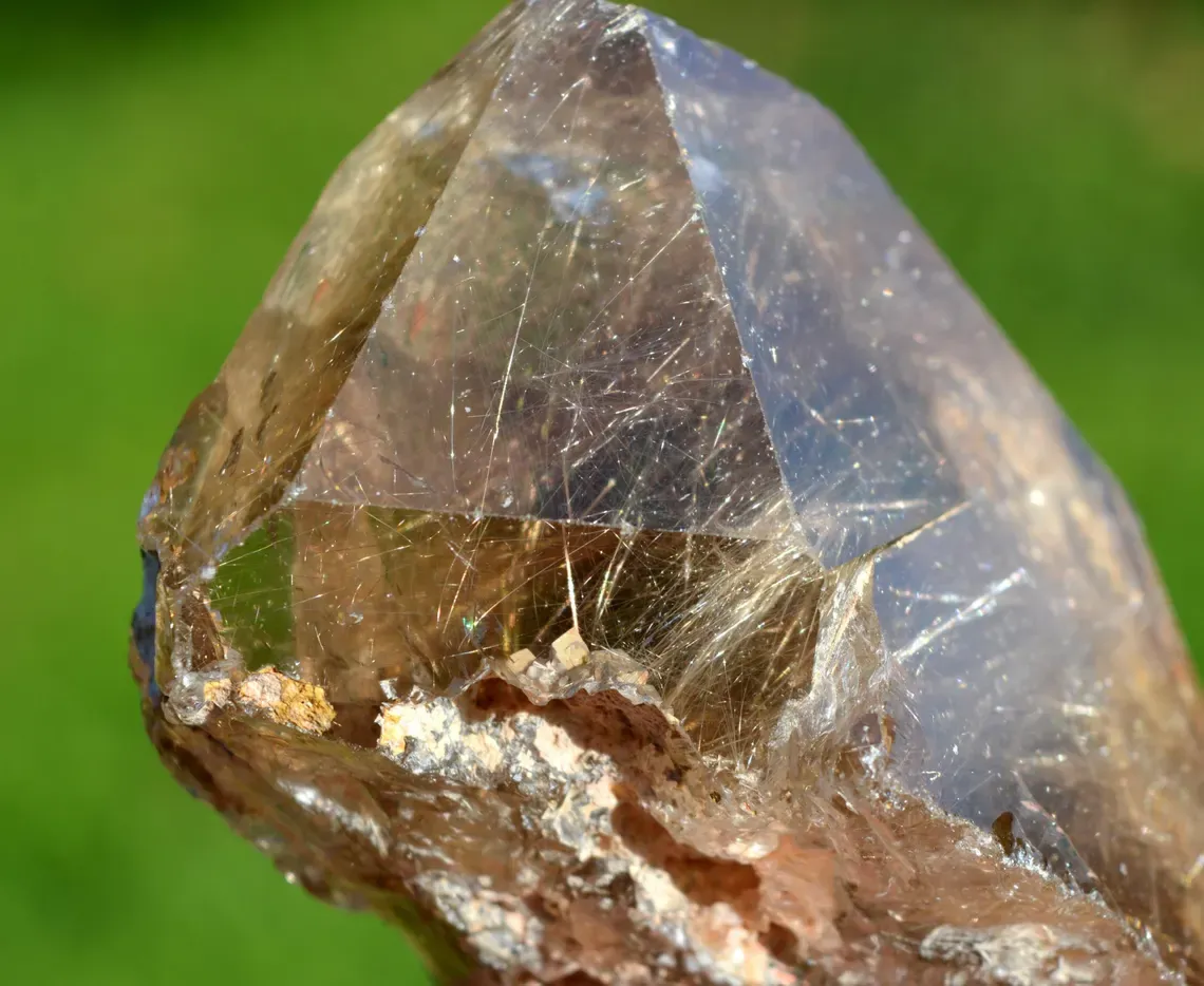 Smoky Quartz & Rutile 145 grams - Novo Horizonte, Bahia, Brazil - image 5