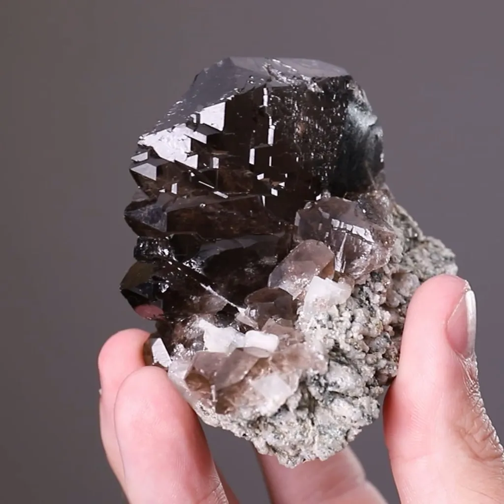 Smoky Quartz var. GWINDEL - image 2