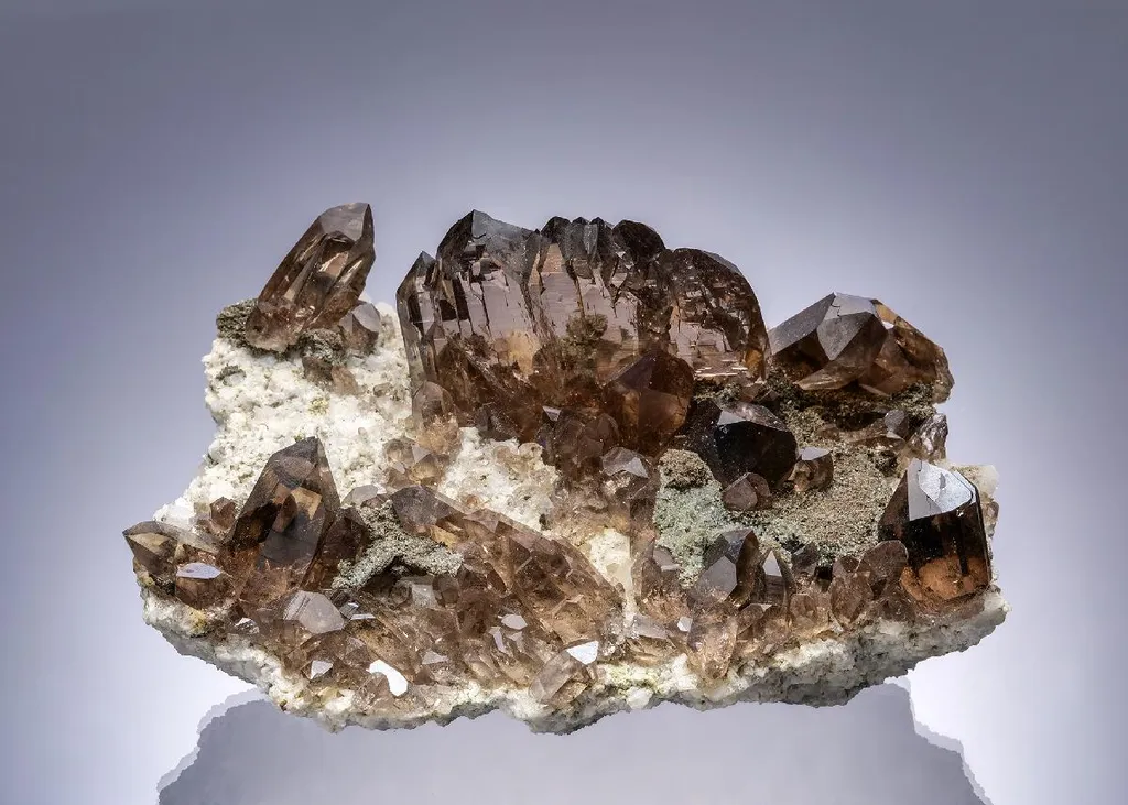 Smoky Quartz var. Gwindel Habit image