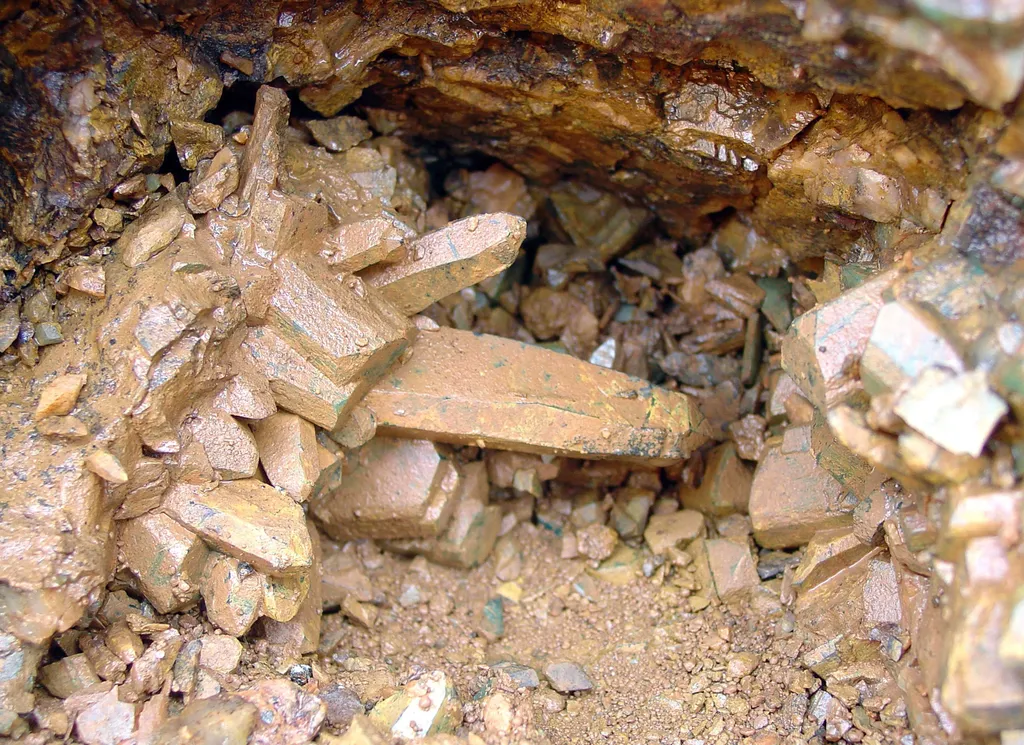 Smoky Quartz With Amazonite - image 7