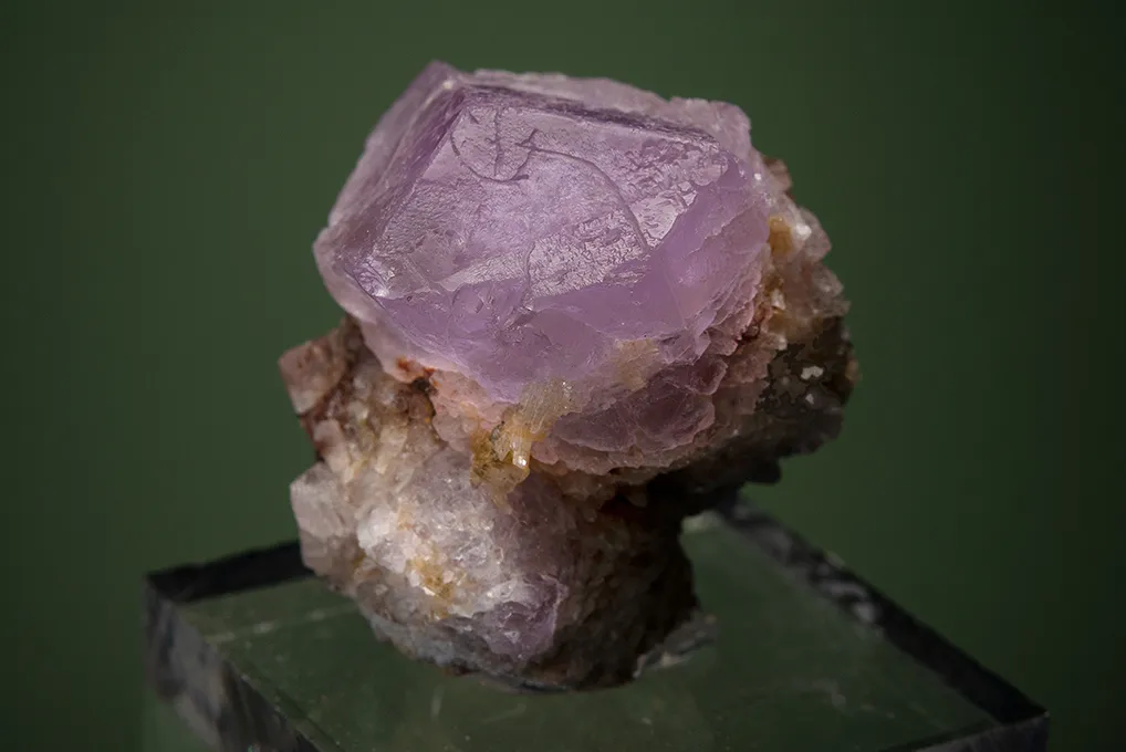 Sodalite var. Hackmanite - image 4