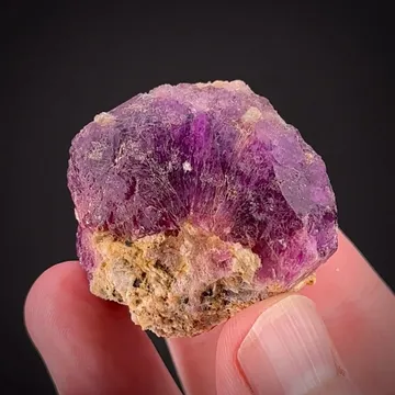 Sodalite Var. Hackmanite
