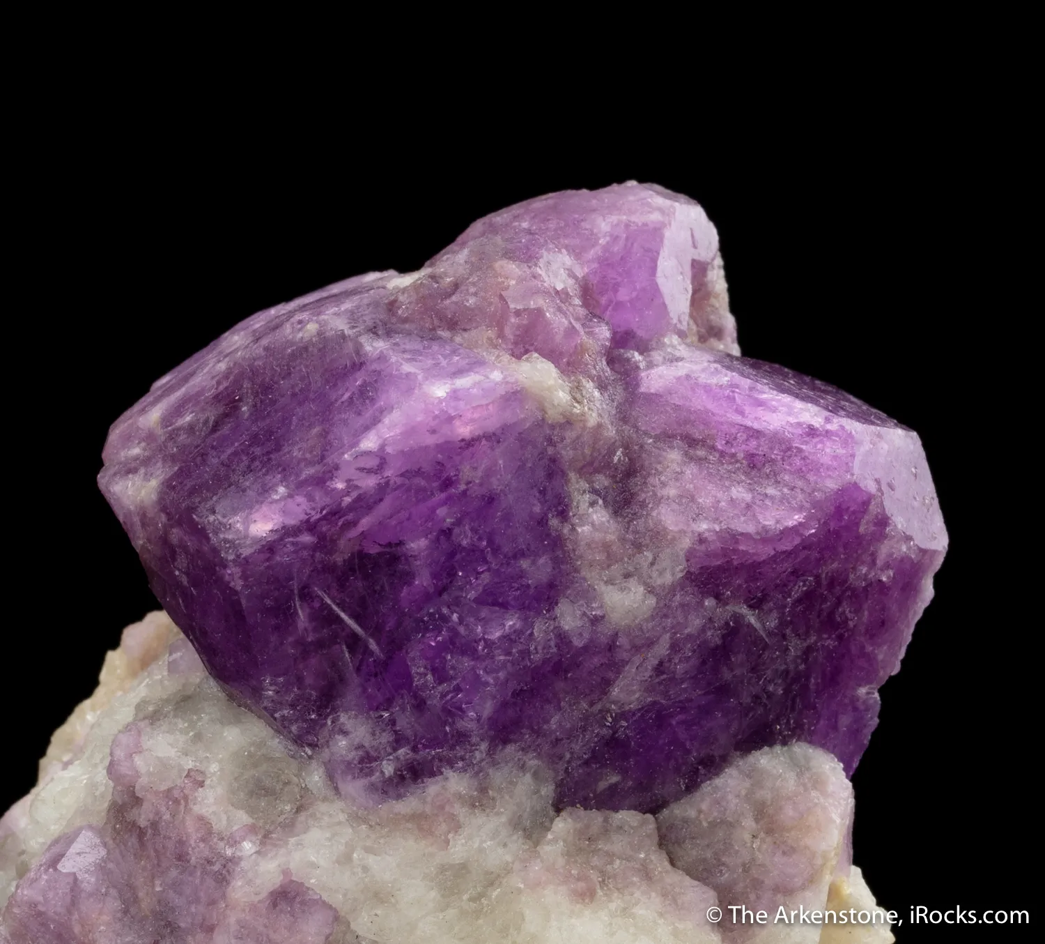 Sodalite var. Hackmanite - image 1