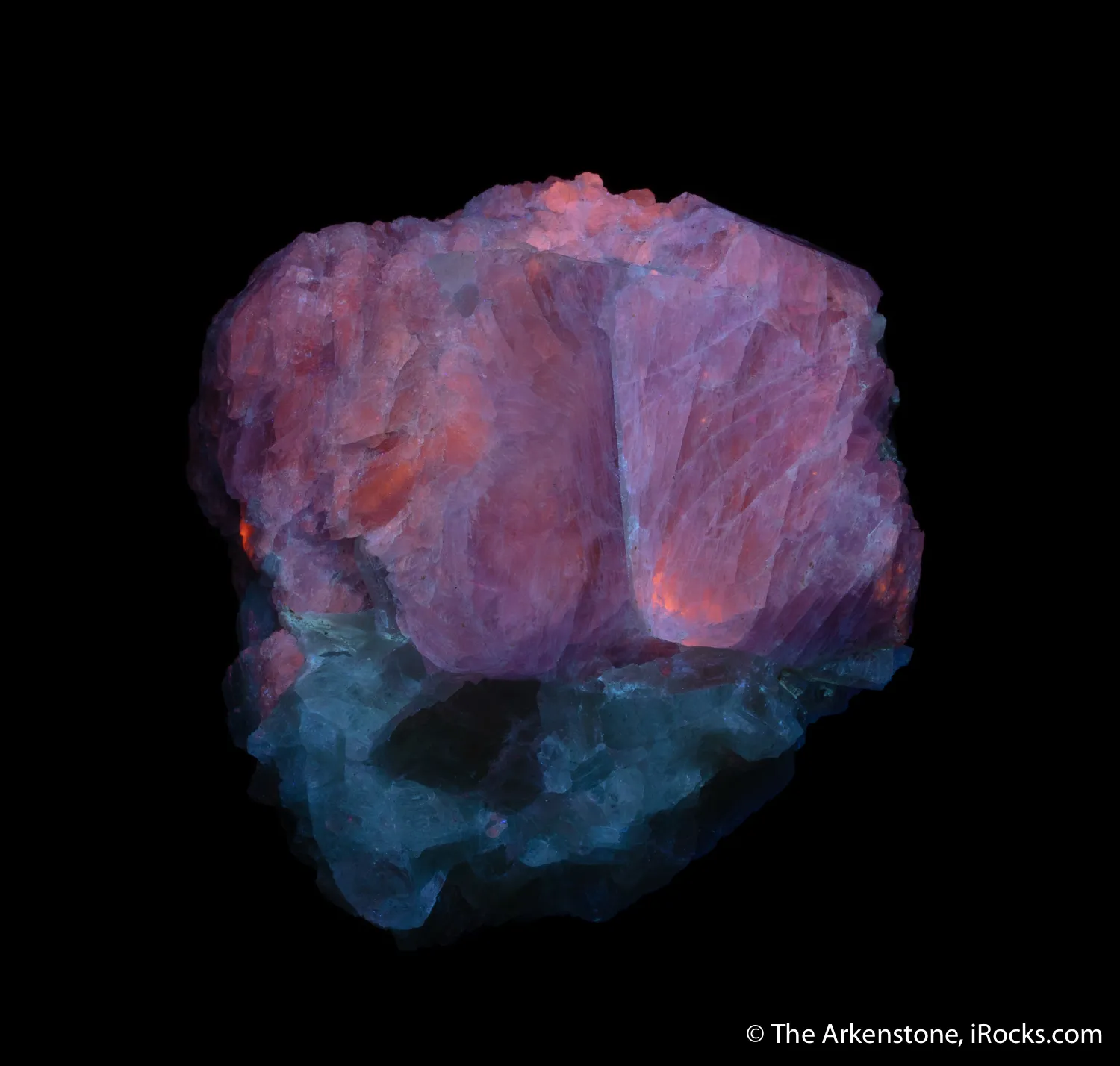 Sodalite with Calcite - image 4