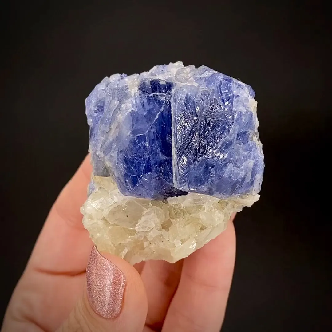 Sodalite with Calcite - image 2