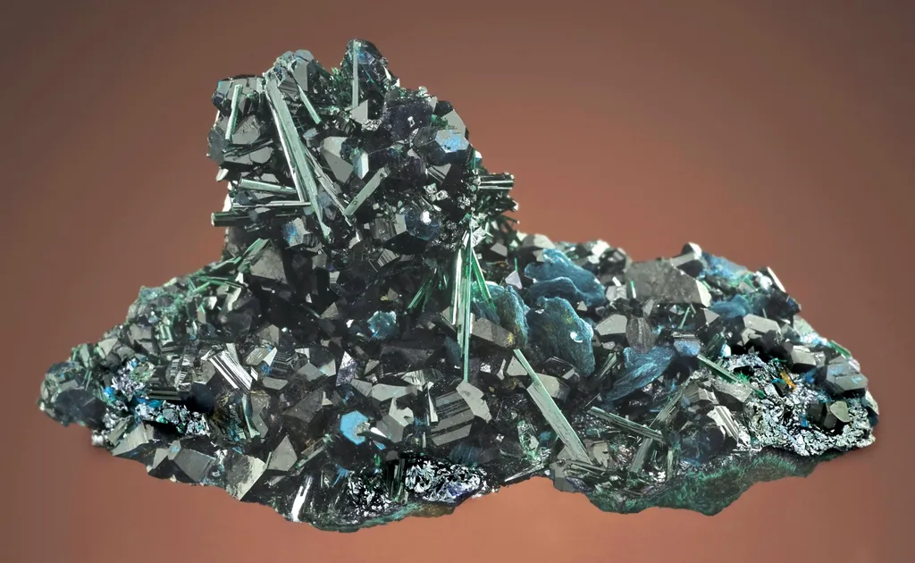 Spangolite, claringbullite, Atacamite image
