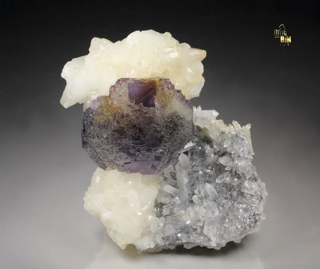 FLUORITE with PHANTOMS, CALCITE, QUARTZ from China, Hunan, Hengyang, Leiyang Co., Shangbao Mine