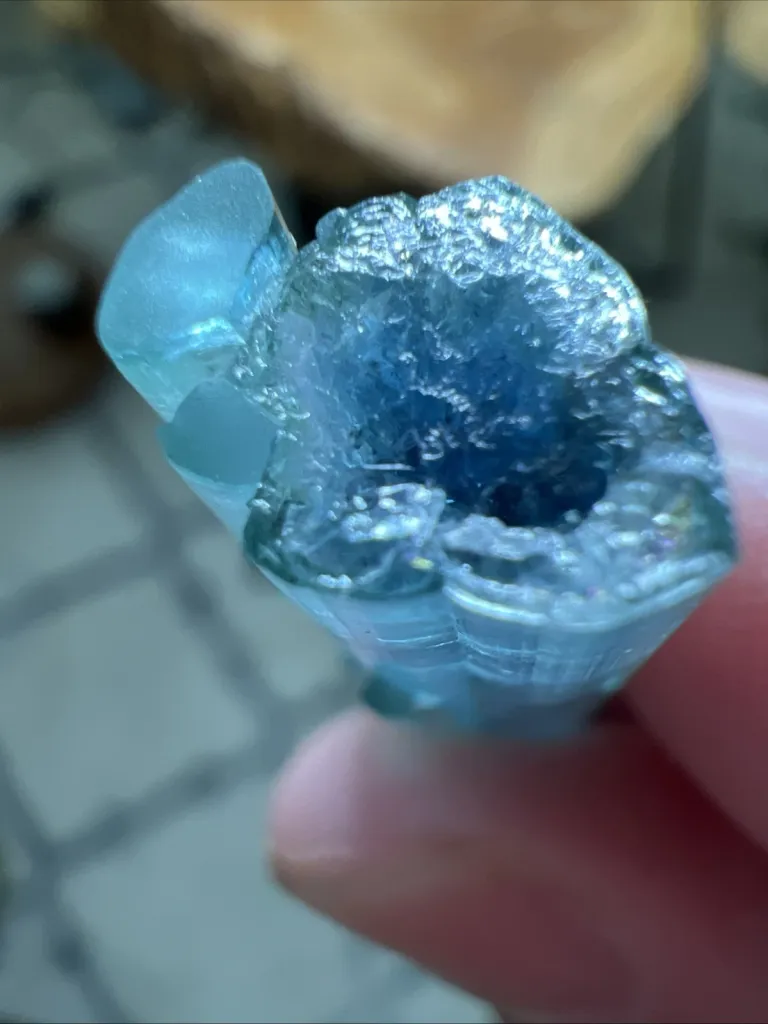 Spectacular Zoned Electric Blue Tourmaline from Afghanistan - 10073 - image 4