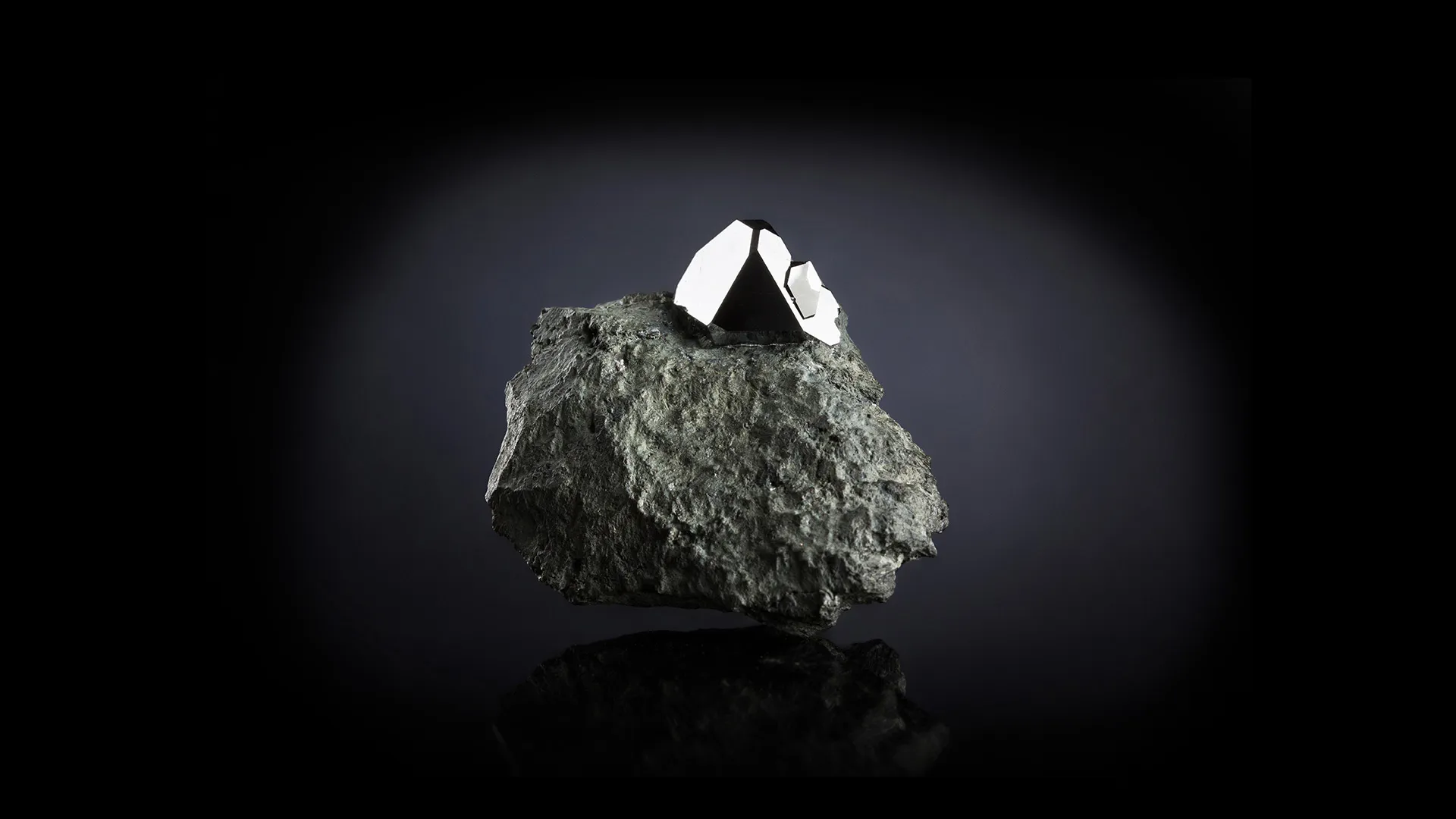 Sperrylite - image 1