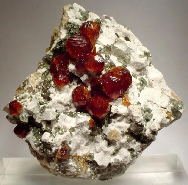 Spessartine, Albite image