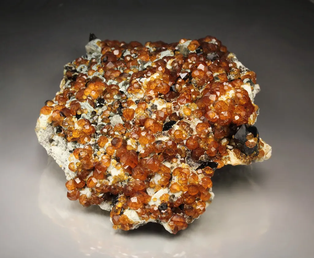 Spessartine from China, Fujian, Yunxiao Co., Tongbei, Wushan Spessartine Mine - image 2