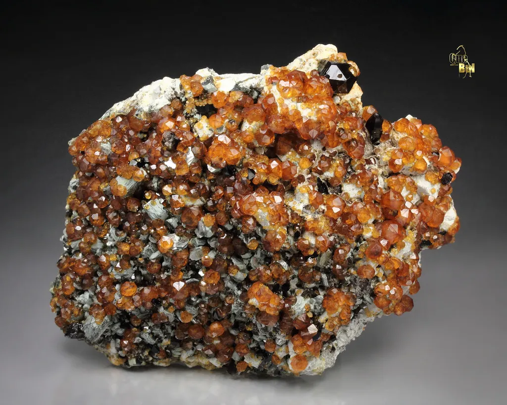 Spessartine from China, Fujian, Yunxiao Co., Tongbei, Wushan Spessartine Mine image