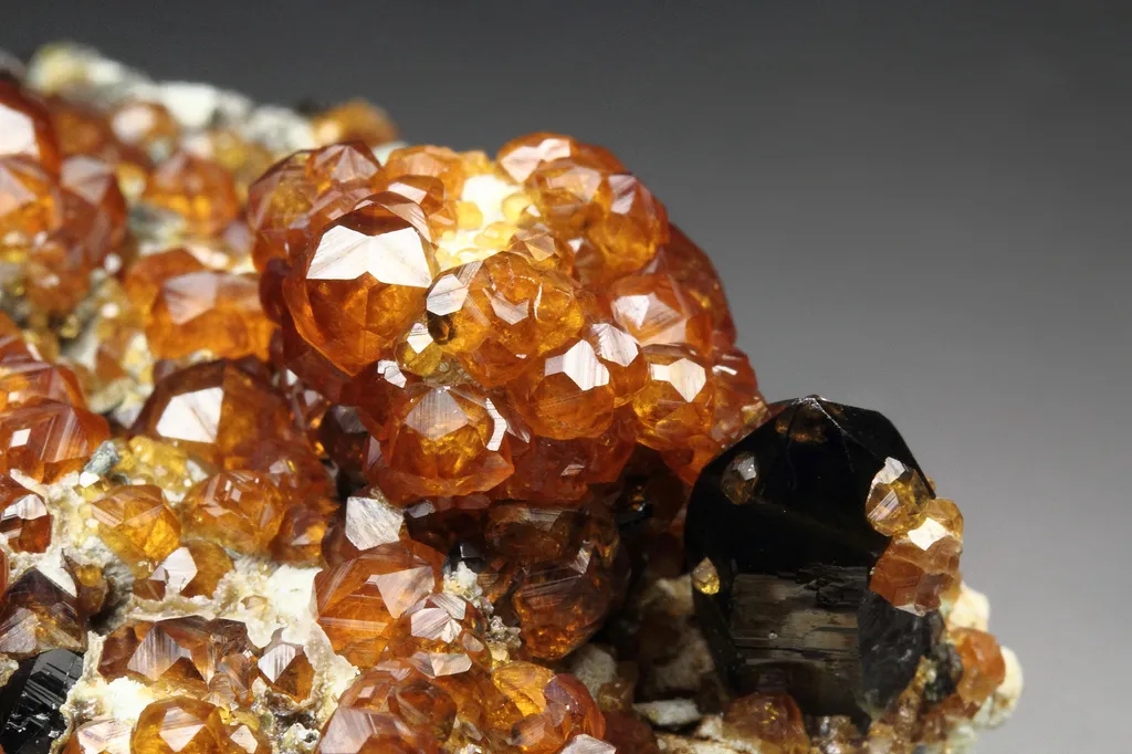 Spessartine from China, Fujian, Yunxiao Co., Tongbei, Wushan Spessartine Mine - image 6
