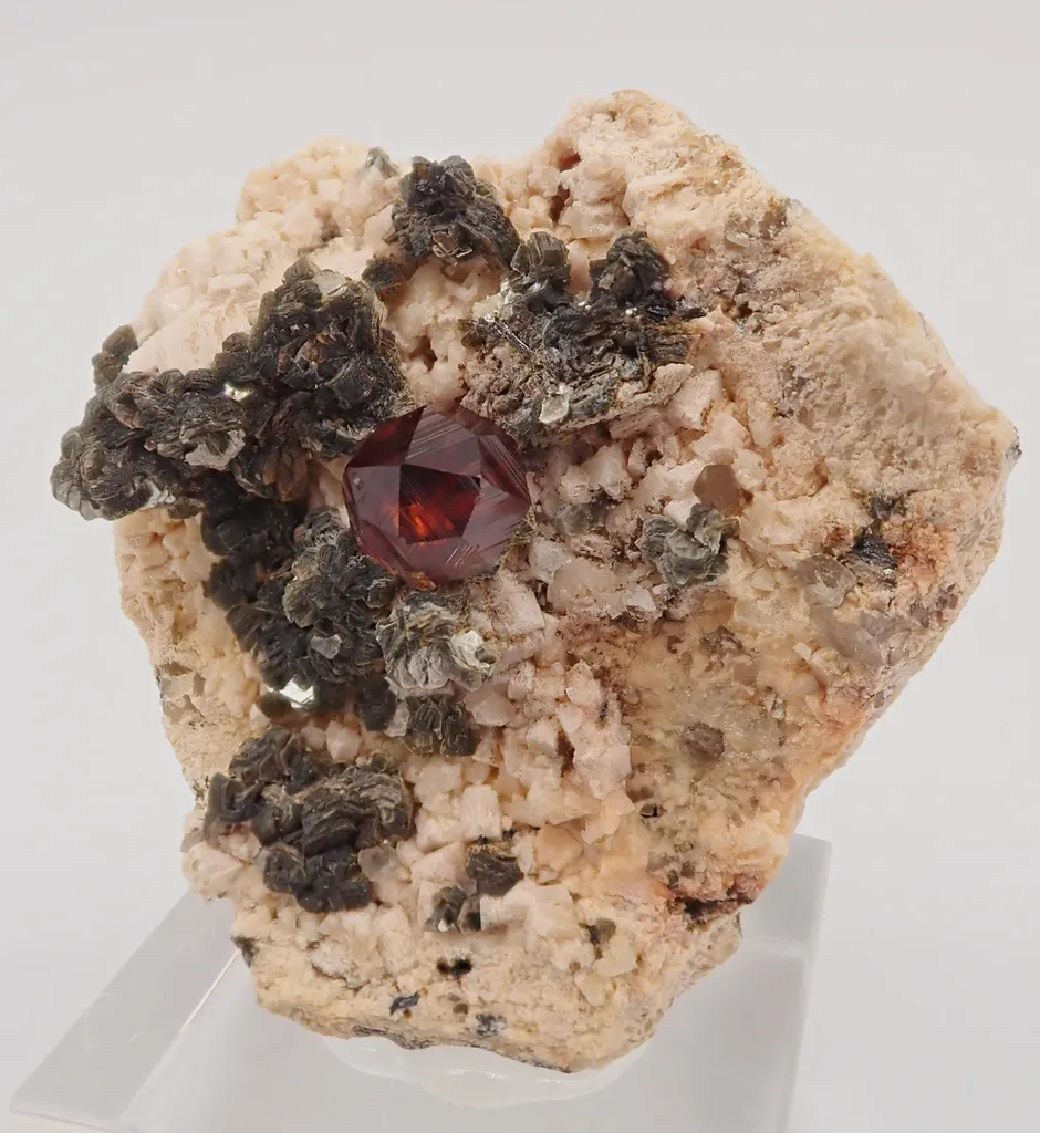 Spessartine Garnet image