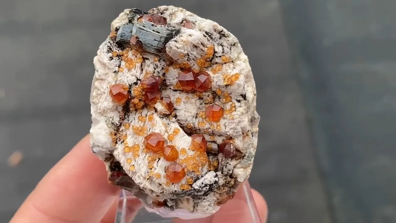 Spessartine Garnet - image 5